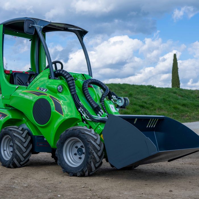 Compact Wheel Loader (<2T) - Rental